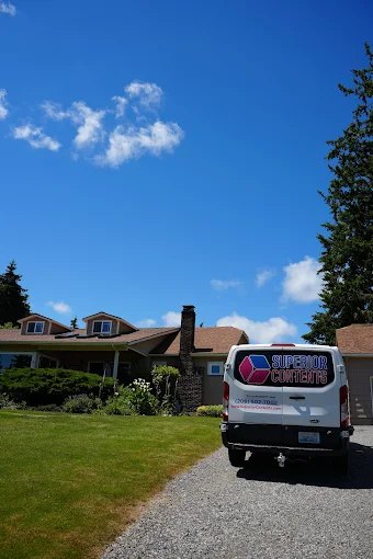 A Superior Contents van serving homes across the Pacific Northwest